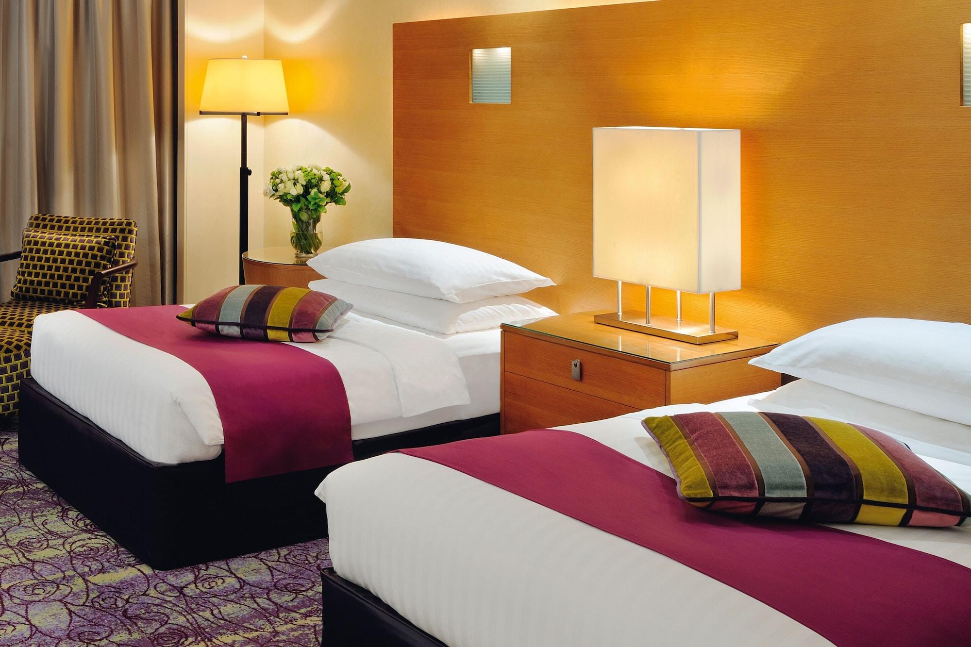 Qabila Westbay Hotel By Marriott Doha Kültér fotó A typical room at the hotel