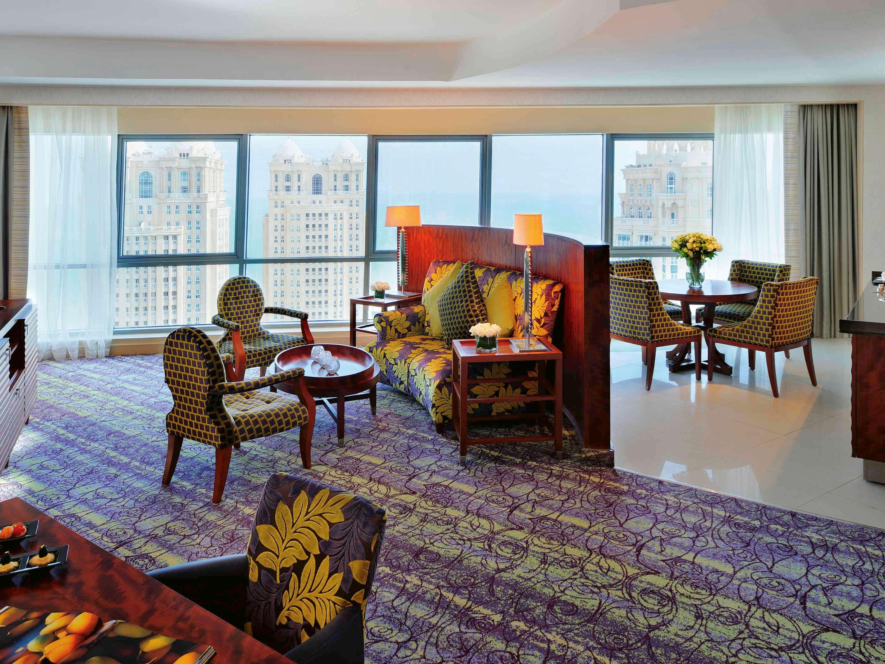 Qabila Westbay Hotel By Marriott Doha Kültér fotó A suite at the hotel