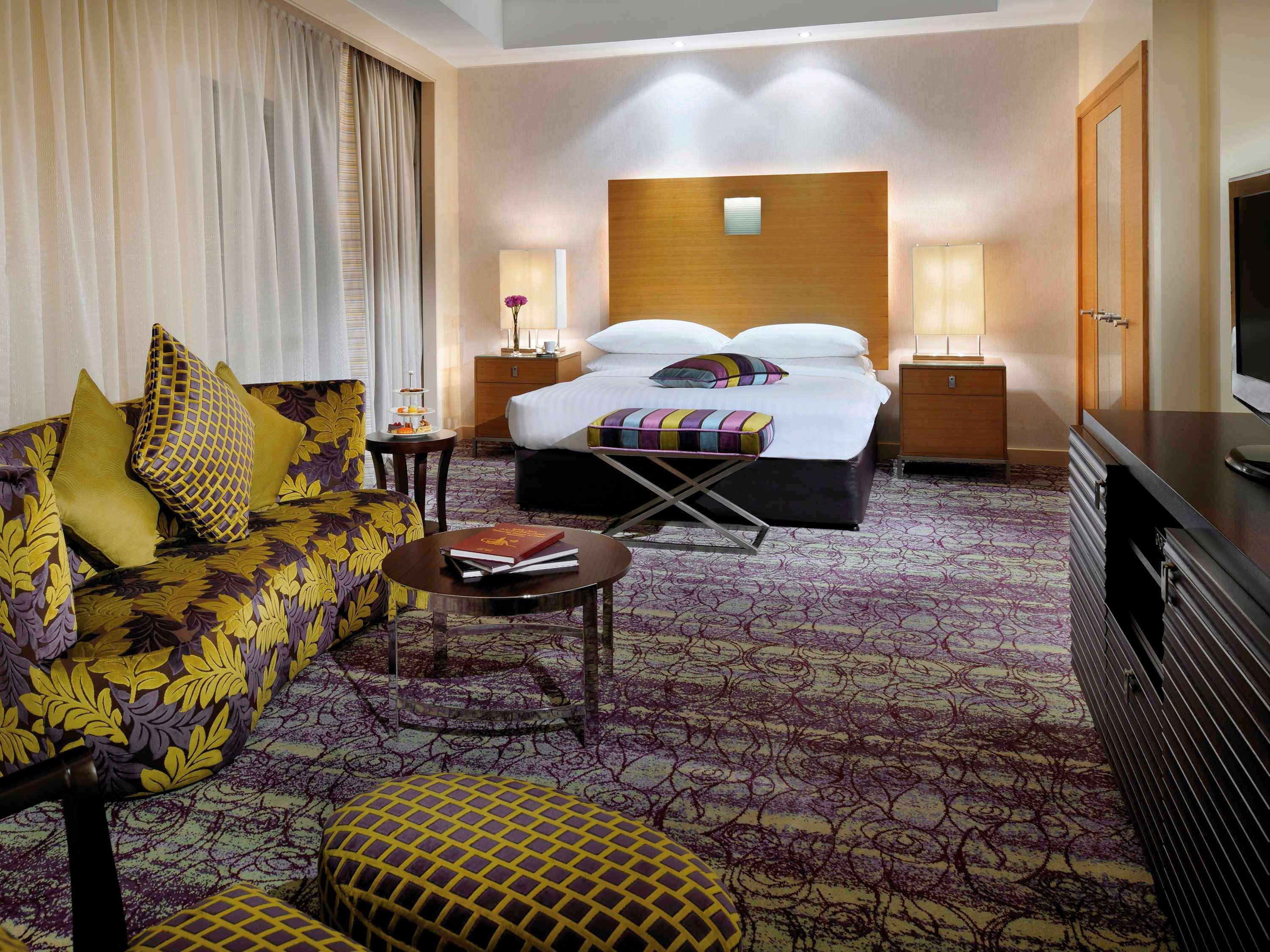 Qabila Westbay Hotel By Marriott Doha Kültér fotó A suite at the hotel