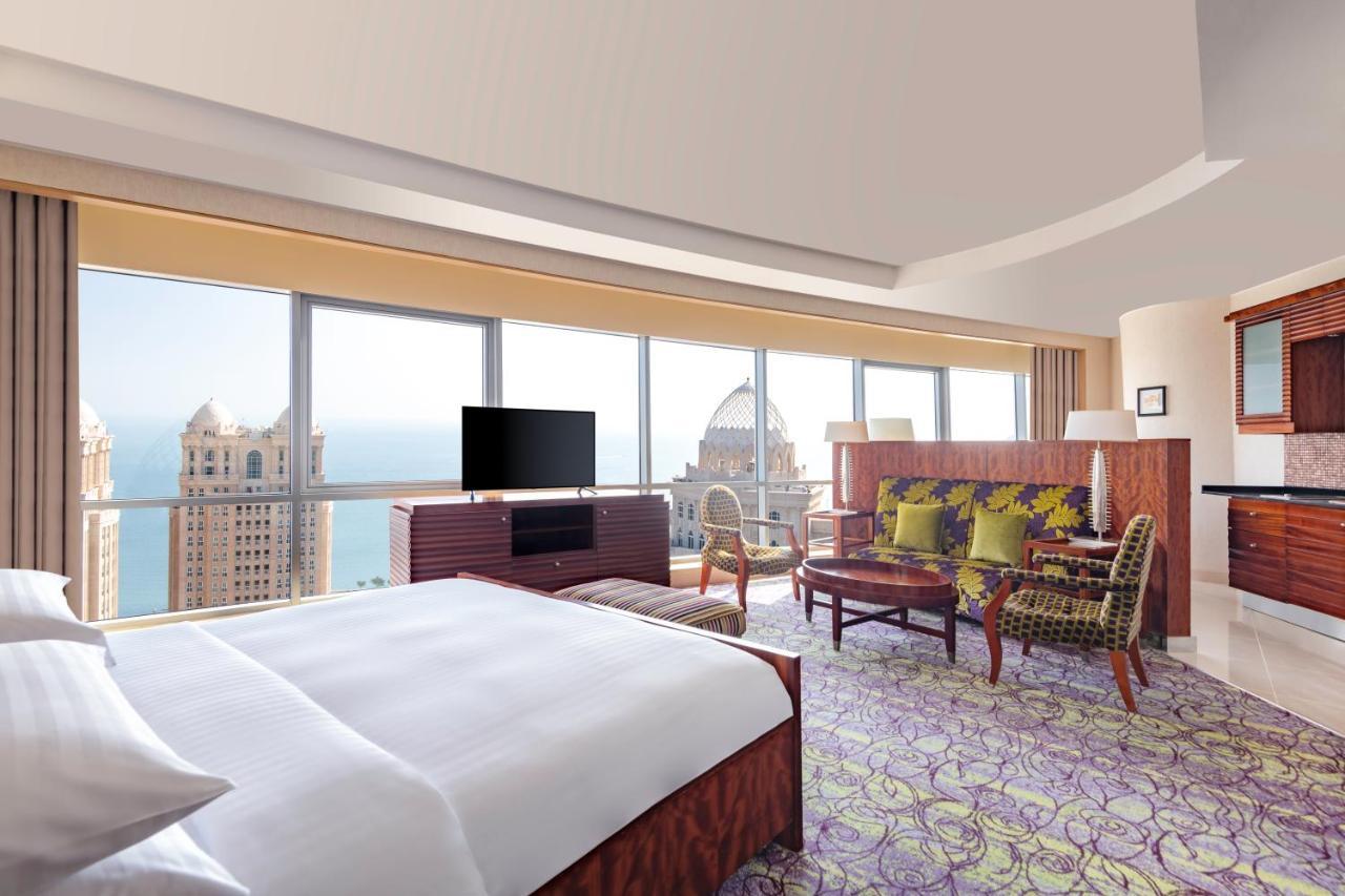 Qabila Westbay Hotel By Marriott Doha Kültér fotó A guest room at the hotel