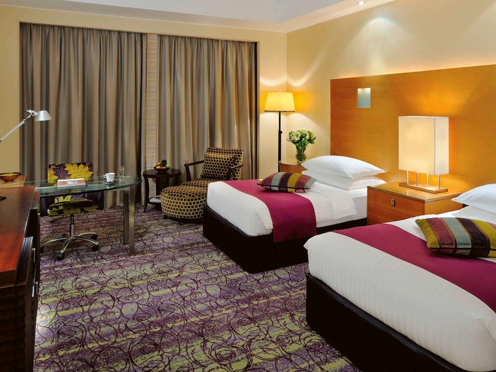 Qabila Westbay Hotel By Marriott Doha Kültér fotó A room at the Taj Bengal