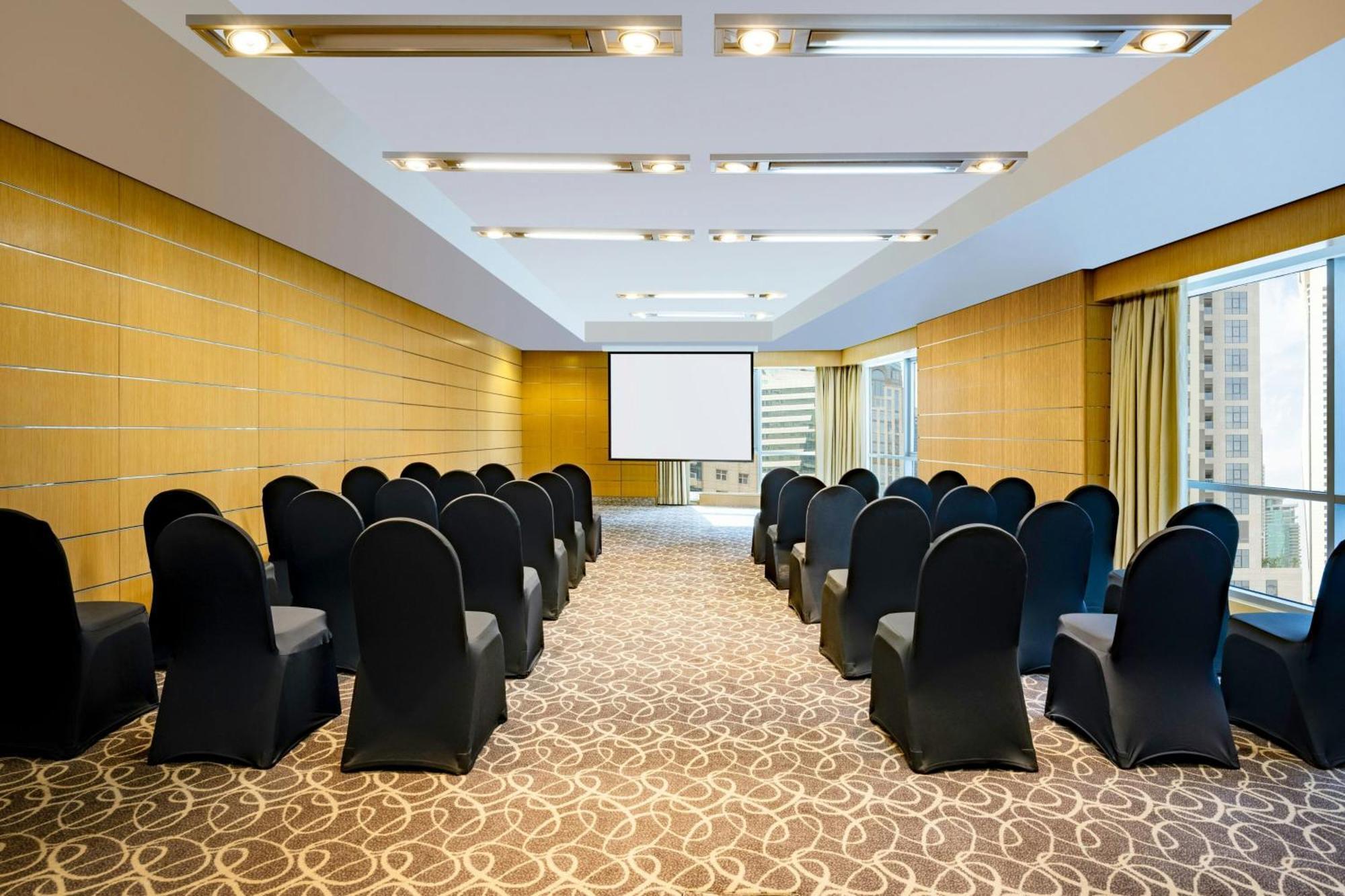 Qabila Westbay Hotel By Marriott Doha Kültér fotó Meeting room
